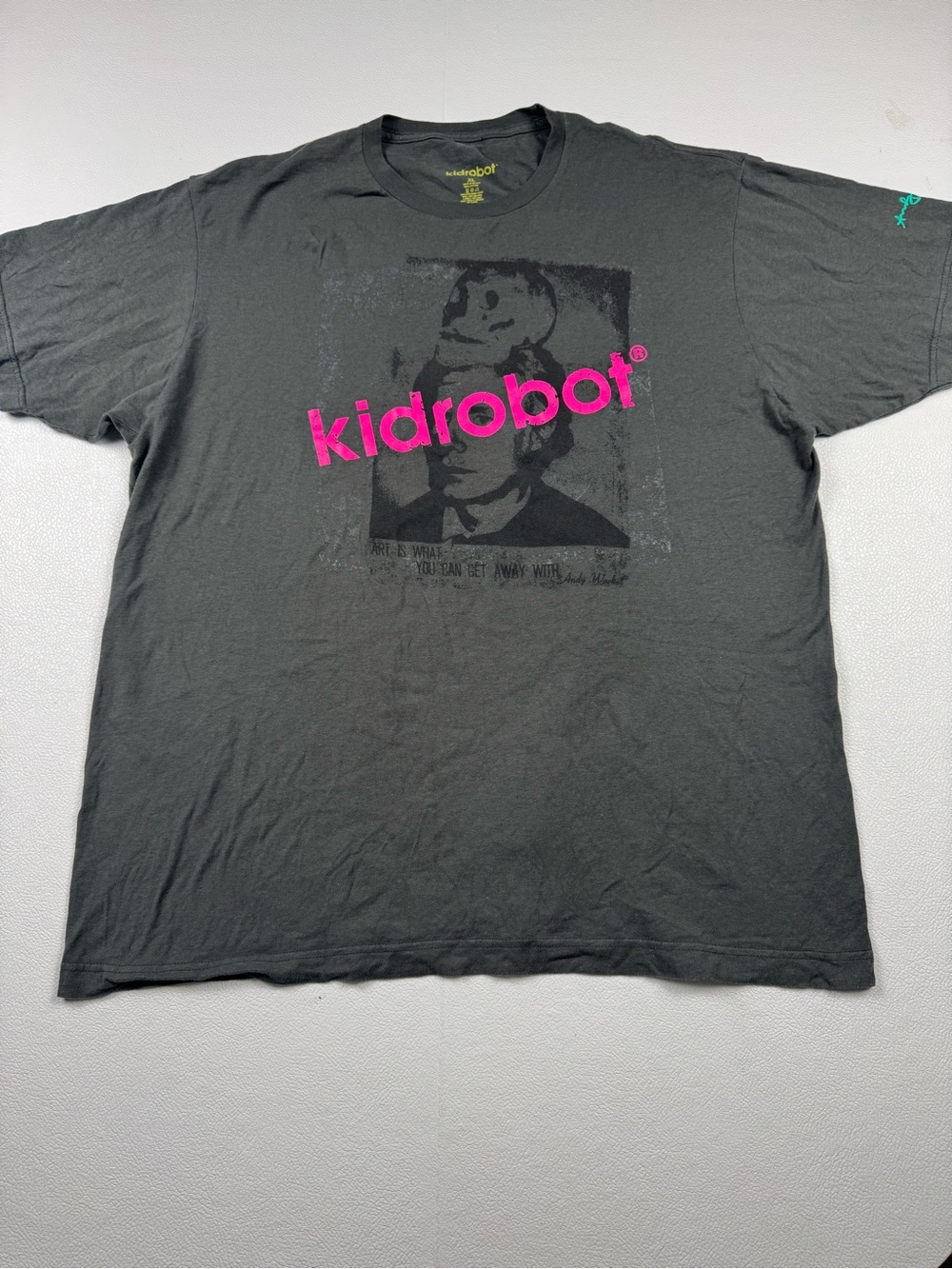 Kidrobot x Andy Warhol Graphic T-Shirt Men’s XL Gray Pop Art